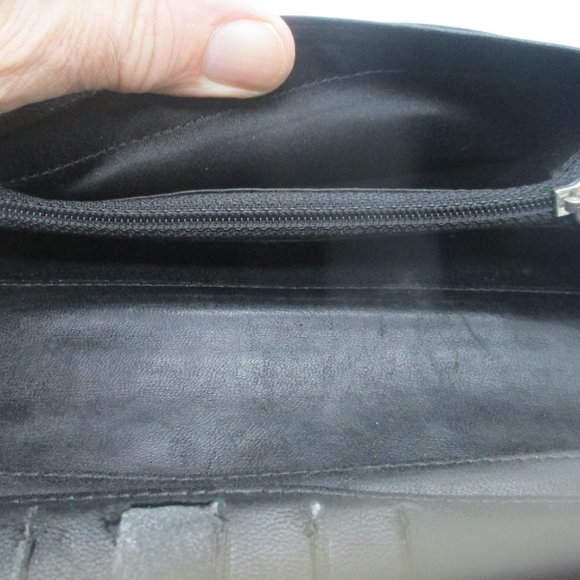 Chanel Icon Symbols Charms Patent Leather Wallet with Original Box - Picture 11 of 13